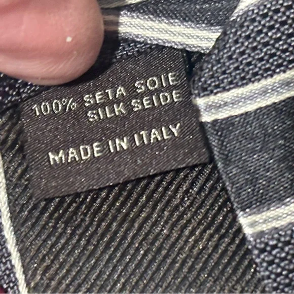 Canali Italian 100% Silk Diagonal Tie in Black/Gray - Picture 3 of 4